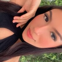 angel_petitee2's Avatar Pic