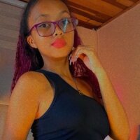 Offline chatovací místnost Nahomy_campbel