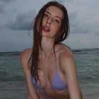 Mon_amiii webcam model