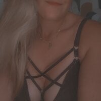 Coquinette62 webcam model