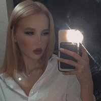 Phòng Chat Ngoại tuyến Charming_kitten