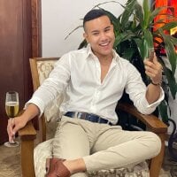 Kevinrojas_19 Offline chatroom