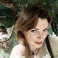 malahka0105's Offline Chat Room