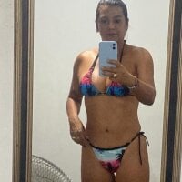 YadiraOrozco model avatar