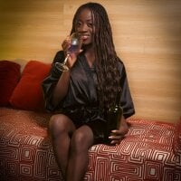 Sara_Naugty webcam model