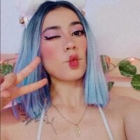 avellana_roses webcam model