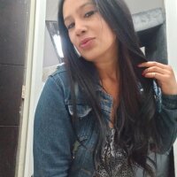 Ariathnna_Love's Offline Chat Room