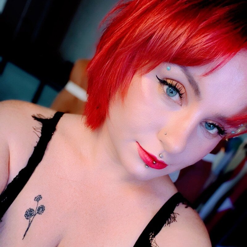 submissiveslut1996
