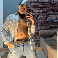 Johsmartinez0 webcam model