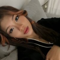 Mia_sogood's Offline Chat Room