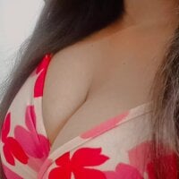 Cute_Mona@xh webcam model