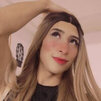 emmHilly_Clau webcam
