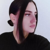 LunaPearll webcam model