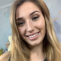 MonicaRadcliffe's Offline Chat Room