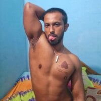 HunkyAriyaan webcam