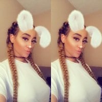 Offline chatovací místnost chanelllroseeee