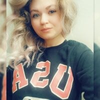 Mira_Nanny's Offline Chat Room