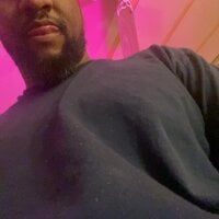 Blowingclouds69xx's Avatar Pic