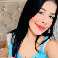 Lindasopfia's Avatar Pic