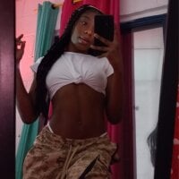ariana_miller15