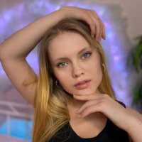 Shani_Jade's Offline Chat Room
