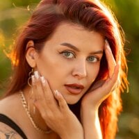 NicoleMun's Avatar Pic
