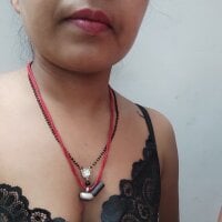 Divya-22 webcam model