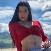 Sofia_guerrero1's Offline Chat Room