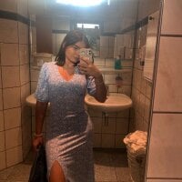 Mona_Slearys webcam model