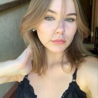 Miss_Lydia_'s Offline Chat Room