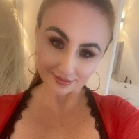 mia_lourence