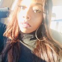 Hornyinthecitybby's Offline Chat Room