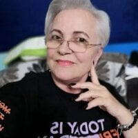 GrannyCarla's Offline Chat Room