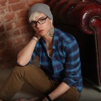 SweetFoxFeet's Offline Chat Room