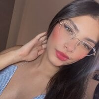 Hannacooper3 webcam model