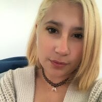 lia_moon_t