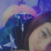 nahomiembercs webcam model