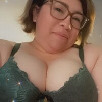 Foxxxy08 webcam model