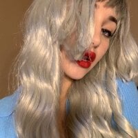 BabeCarolinee's Offline Chat Room