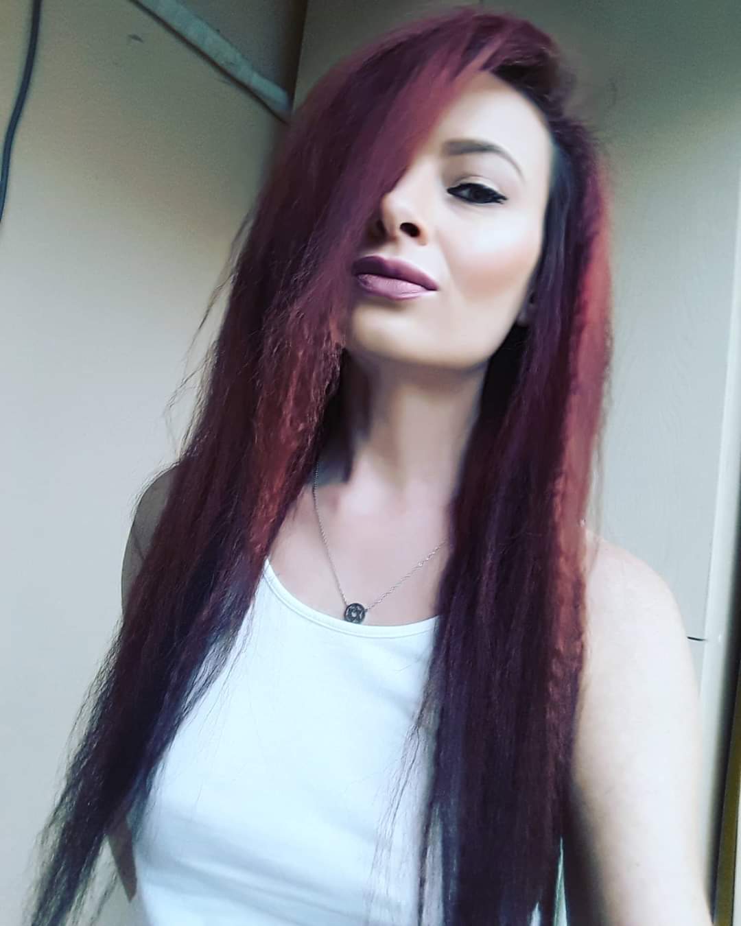 lovelyandragirl-cam-model-profile-stripchat