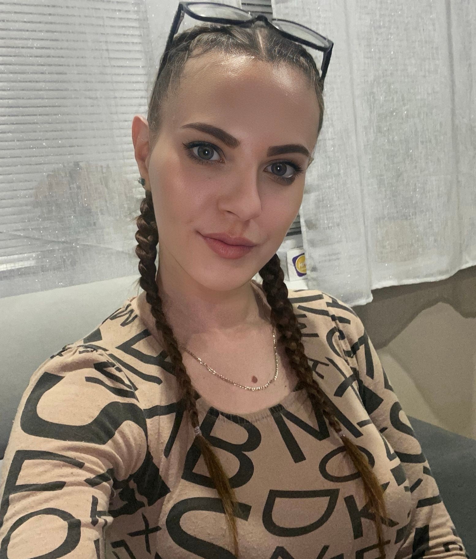 Telladreamer__ Webcam Model Profile | xHamsterLive