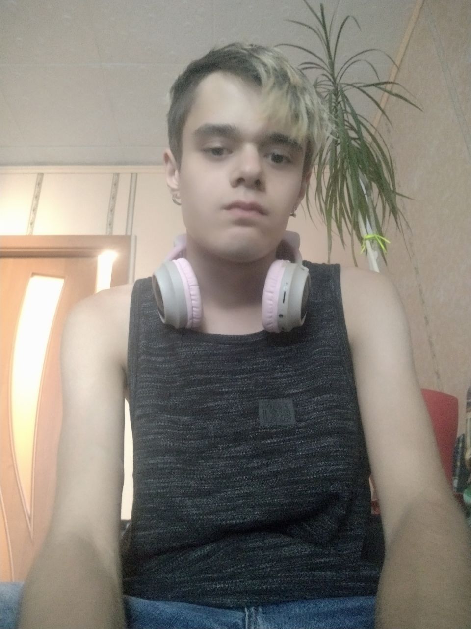 Kevin_Kin主播简介 | Stripchat