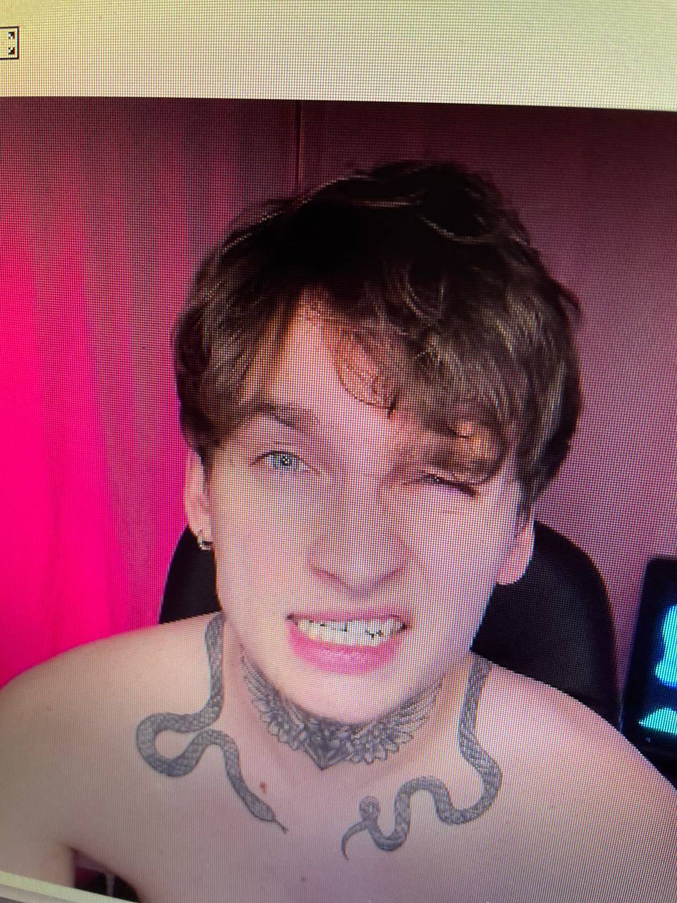 chris-tyson-cam-model-profile-stripchat