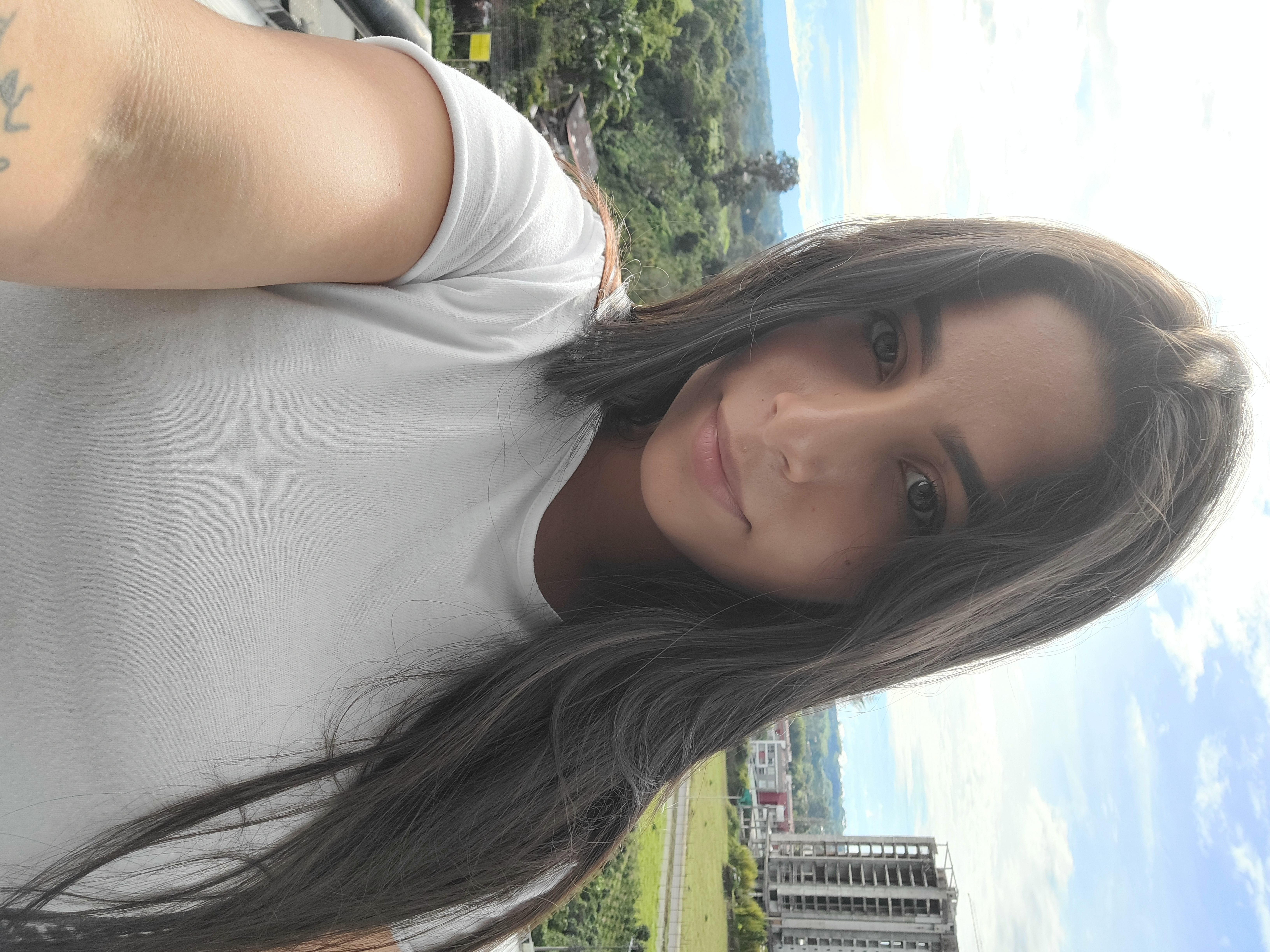 Luciana_days Cam Model Profile | Stripchat