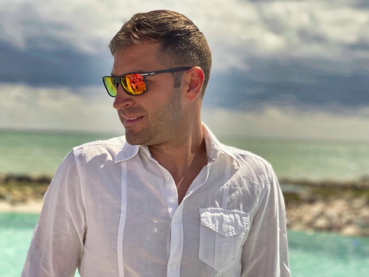 Alejandrostratis Cam Model Profile | Stripchat