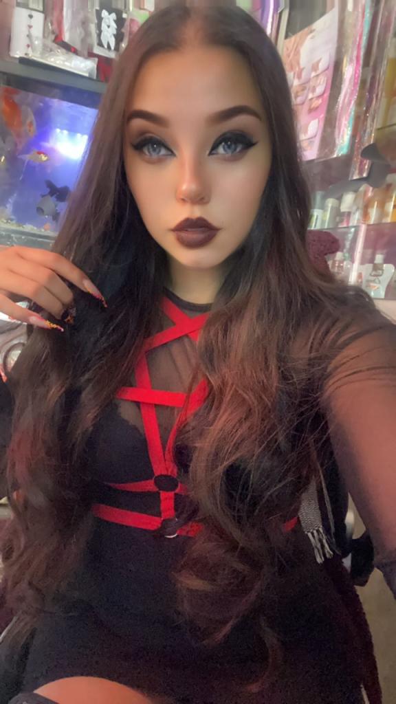 TamySweetness Webcam Model Profile | xHamsterLive