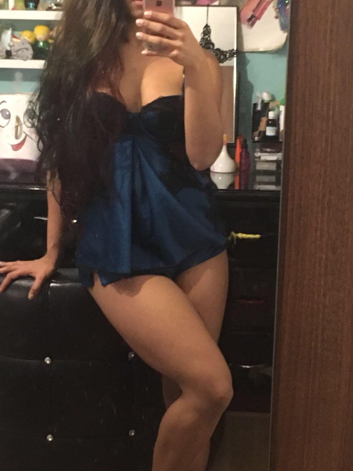 RheannaX Cam Model Profile | Stripchat