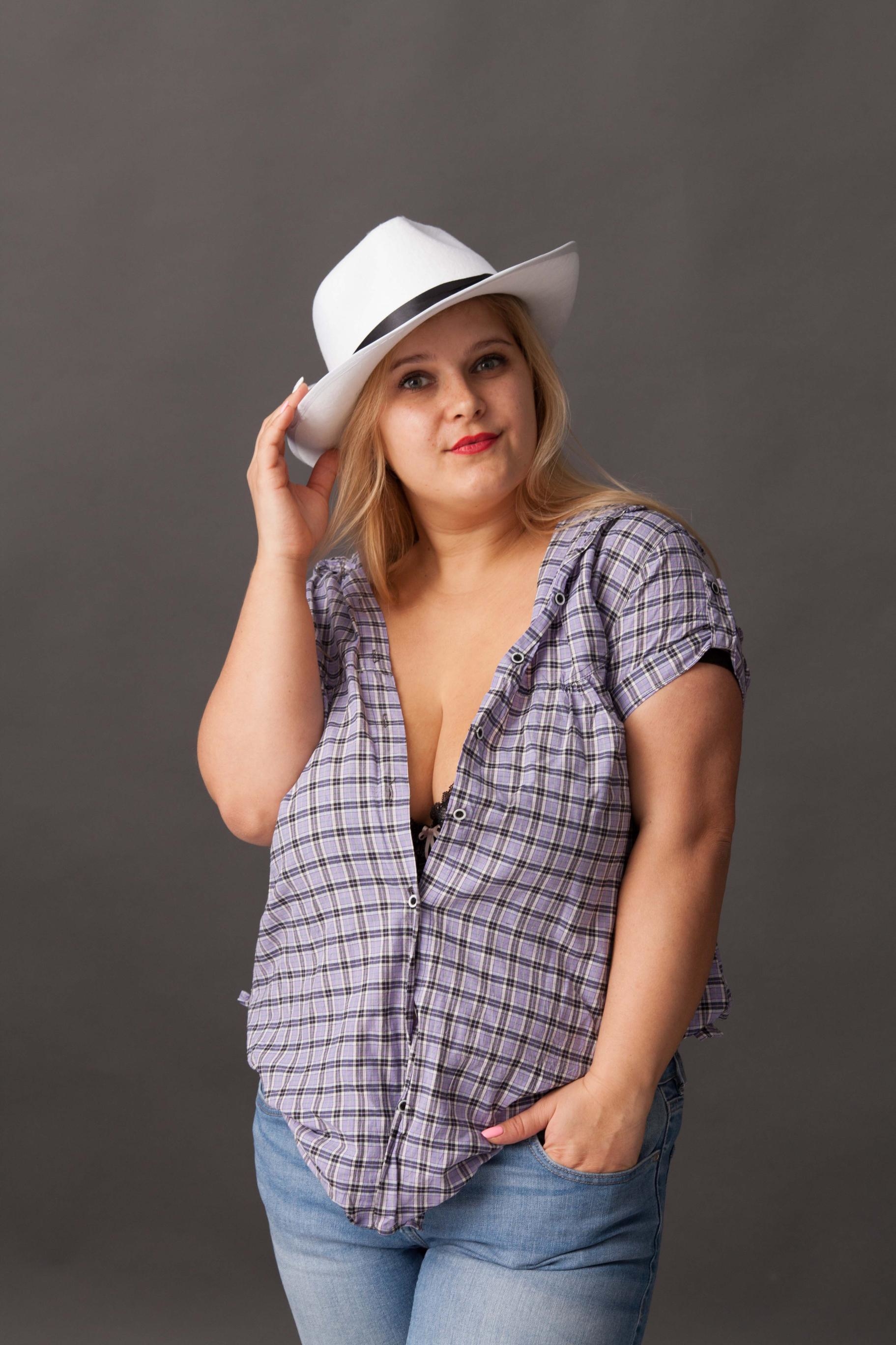 Boolochka Cam Model Profile | Stripchat