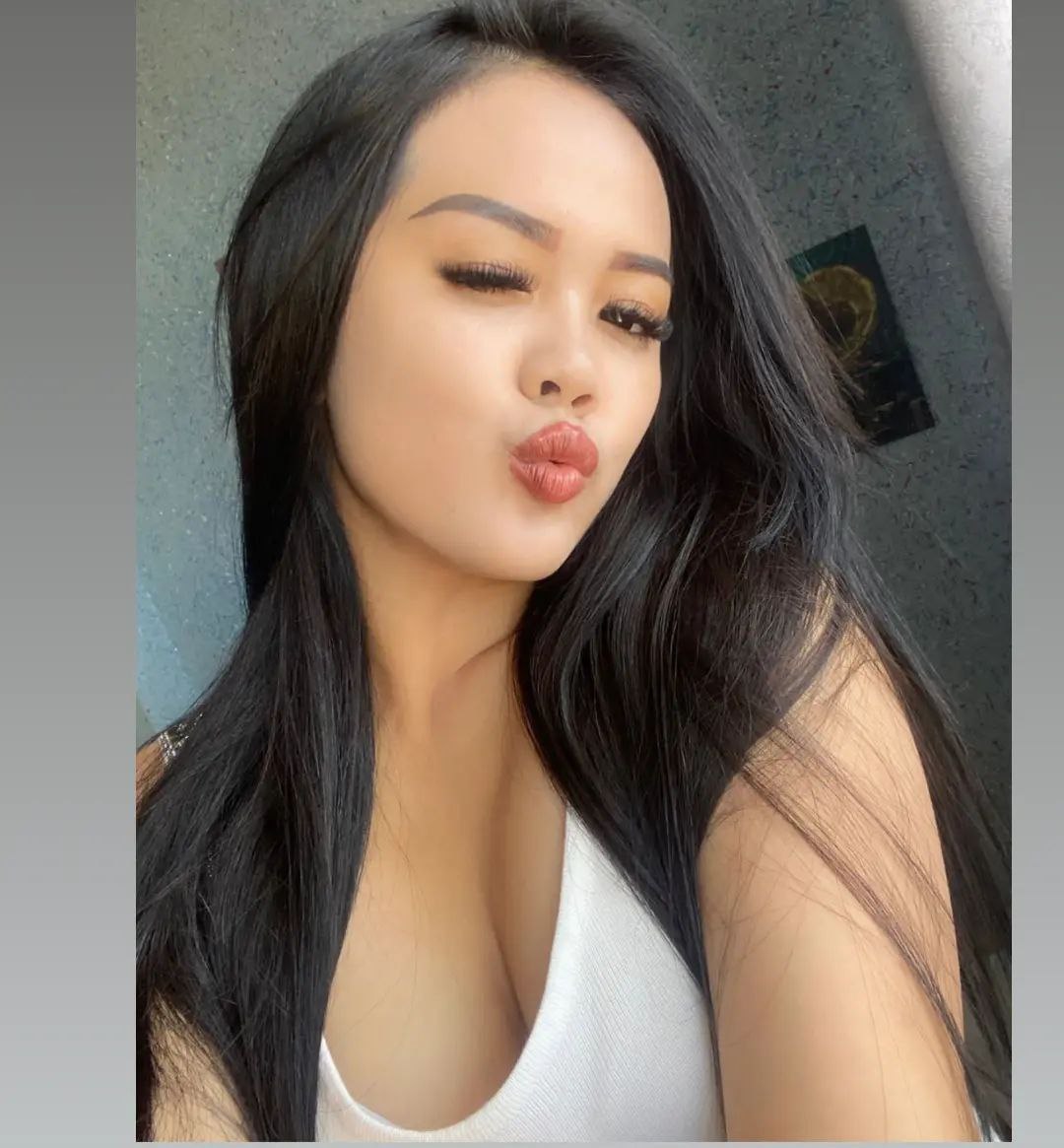 Cute__bunnyy主播简介 | Stripchat