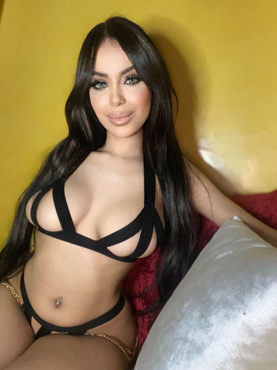 🥇 𝐦 𝐨 𝐝 𝐞 𝐥 𝐀 𝐫 𝐚 𝐛 𝐢 c 👸 🏻 عارضة عربية 